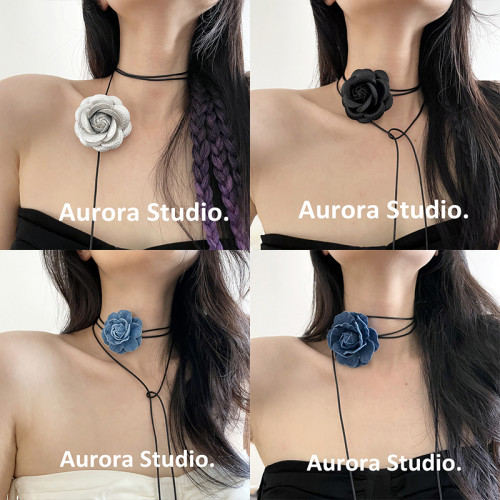 山茶花系列~法式小香風高級氛圍感黑白花朵項鍊頸帶百搭choker 山茶花系列~法式小香風高級氛圍感黑白花朵項鍊頸帶百搭choker