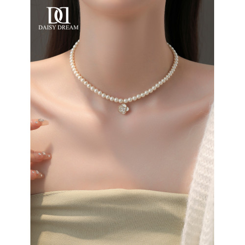 山茶花項鍊2026新款爆款珍珠頸鏈女法式輕奢小衆氣質鎖骨鍊高級感