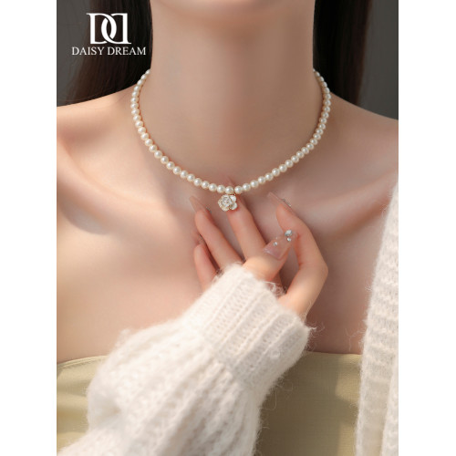 山茶花項鍊2026新款爆款珍珠頸鏈女法式輕奢小衆氣質鎖骨鍊高級感