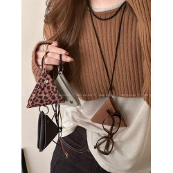 長款皮革磁吸眼鏡夾掛脖項鍊女多功能墨鏡小包毛衣鏈戶外可攜式配飾