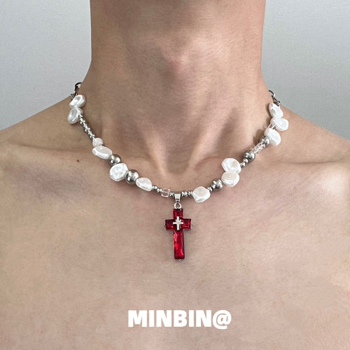 異形珍珠紅鋯石十字架項鍊男女ins小衆設計y2k辣妹高級嘻哈鎖骨鍊 異形珍珠紅鋯石十字架項鍊男女ins小衆設計y2k辣妹高級嘻哈鎖骨鍊