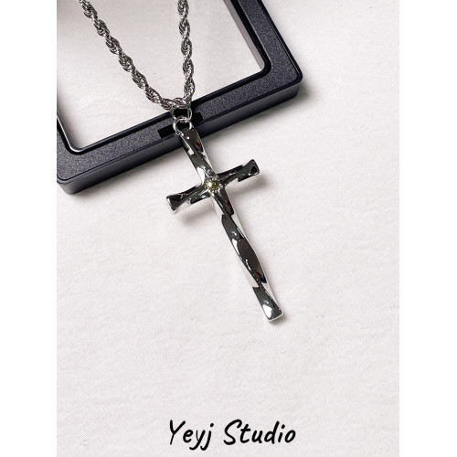 小衆設計螺旋十字架項鍊嘻哈潮流男生個性吊墜簡約百搭T恤鏈子