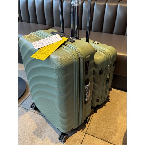 高級貨！日系登機出口拉桿箱24萬向輪28寸密碼行李旅行箱純pc男女