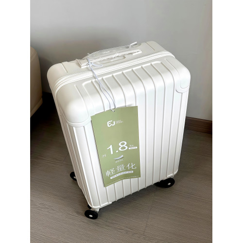 出口日本超輕僅1.8kg20寸登機箱科思創拉桿行李箱24寸托運箱28寸