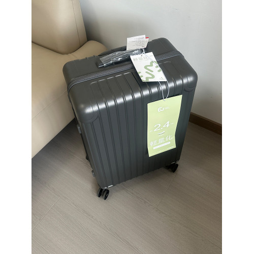 出口日本超輕僅1.8kg20寸登機箱科思創拉桿行李箱24寸托運箱28寸