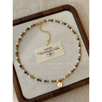 高級感花朵吊墜串珠項鍊女款2025新款鎖骨鍊輕奢小衆精緻頸鏈配飾