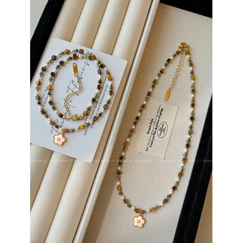 高級感花朵吊墜串珠項鍊女款2025新款鎖骨鍊輕奢小衆精緻頸鏈配飾