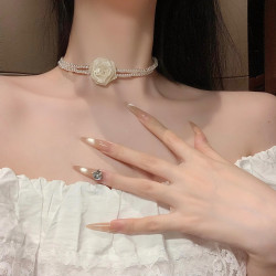 月光白~玫瑰花朵仿珍珠項鍊choker頸帶高級氣質輕奢頸鏈脖子配飾