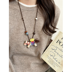 手工布藝小馬吊墜串珠項鍊女本命年小衆設計感長款毛衣鏈秋冬配飾