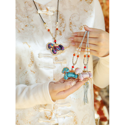 馬年新年非遺宋錦小馬吊墜項鍊女新中式毛衣鏈配飾手工成品掛件