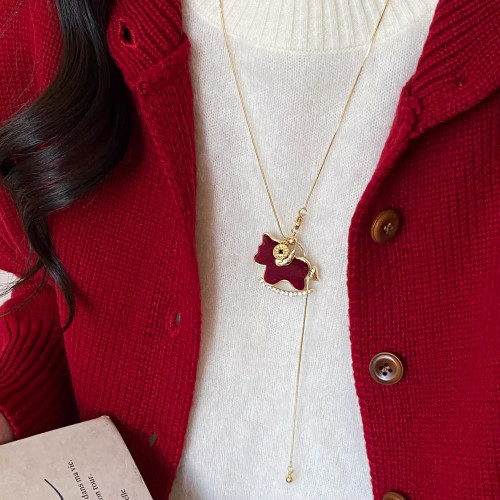 新年紅色絲絨小馬吊墜項鍊女秋冬本命年輕奢高級感毛衣鏈馬年配飾 新年紅色絲絨小馬吊墜項鍊女秋冬本命年輕奢高級感毛衣鏈馬年配飾