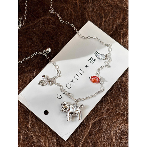 甜酷風銀色小馬項鍊女高級感輕奢鎖骨毛衣鏈本命馬年鑽石吊墜配飾 甜酷風銀色小馬項鍊女高級感輕奢鎖骨毛衣鏈本命馬年鑽石吊墜配飾