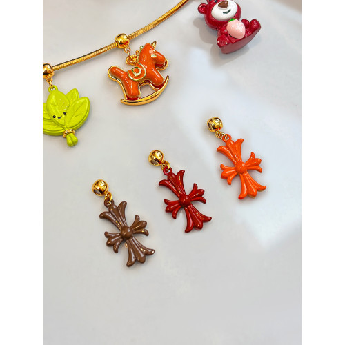 彩色十字架項鍊女款2026新款DIY小馬小熊吊墜飾品鎖骨毛衣鏈配飾