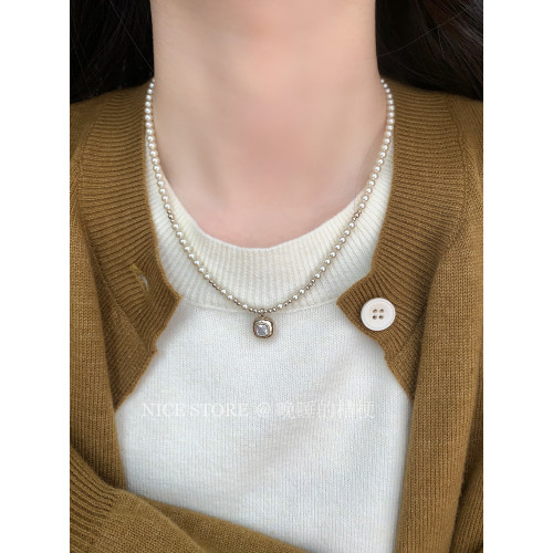 晚睡的桔梗「冶之」法式輕奢珍珠咖啡金珠項鍊輕奢鋯石吊墜鎖骨鍊 晚睡的桔梗「冶之」法式輕奢珍珠咖啡金珠項鍊輕奢鋯石吊墜鎖骨鍊