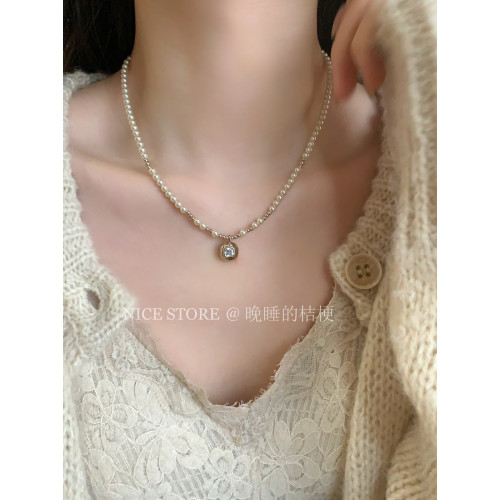 晚睡的桔梗「冶之」法式輕奢珍珠咖啡金珠項鍊輕奢鋯石吊墜鎖骨鍊 晚睡的桔梗「冶之」法式輕奢珍珠咖啡金珠項鍊輕奢鋯石吊墜鎖骨鍊