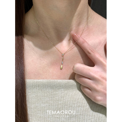 極簡主義~y字拉絲k金懸浮水滴閃鑽極細款鎖骨鍊女項鍊精緻毛衣鏈 極簡主義~y字拉絲k金懸浮水滴閃鑽極細款鎖骨鍊女項鍊精緻毛衣鏈