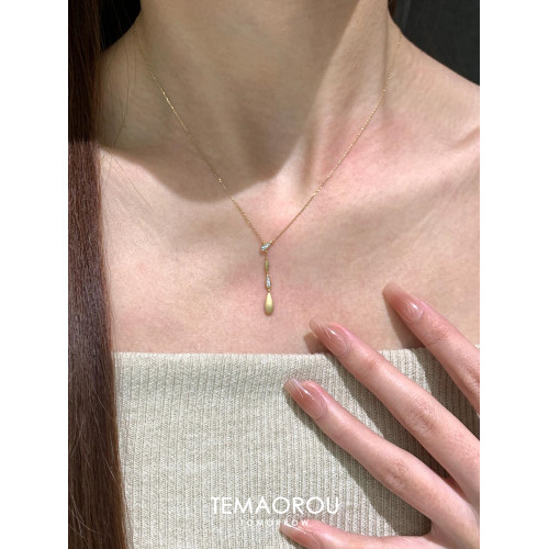 極簡主義~y字拉絲k金懸浮水滴閃鑽極細款鎖骨鍊女項鍊精緻毛衣鏈 極簡主義~y字拉絲k金懸浮水滴閃鑽極細款鎖骨鍊女項鍊精緻毛衣鏈