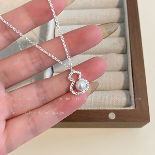 葫蘆珍珠吊墜鎖骨鍊女生2026新款爆款高級感配飾精緻氣質小衆項鍊 葫蘆珍珠吊墜鎖骨鍊女生2026新款爆款高級感配飾精緻氣質小衆項鍊