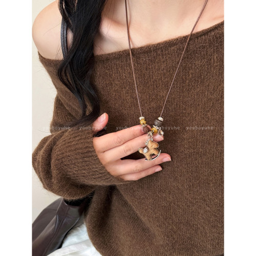 復古木質小馬星球串珠吊墜項鍊女輕奢小衆精緻毛衣鏈冬日氣質配飾