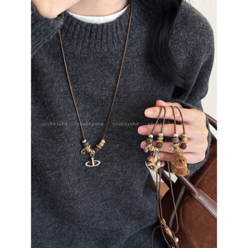 復古木質小馬星球串珠吊墜項鍊女輕奢小衆精緻毛衣鏈冬日氣質配飾