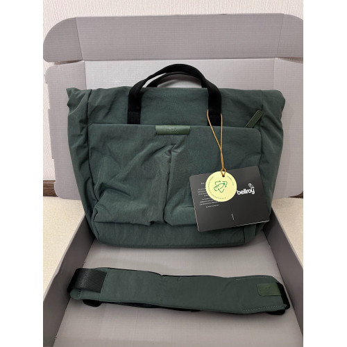 By澳洲Tokyo Messenger Bag 14寸春季新款郵差包機能電腦包
