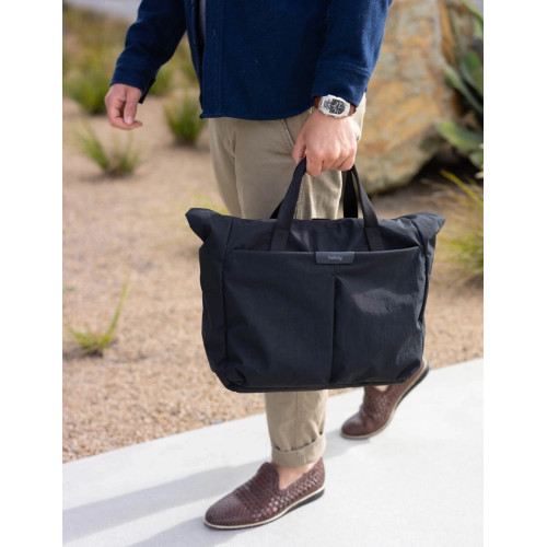 By澳洲Tokyo Messenger Bag 14寸春季新款郵差包機能電腦包