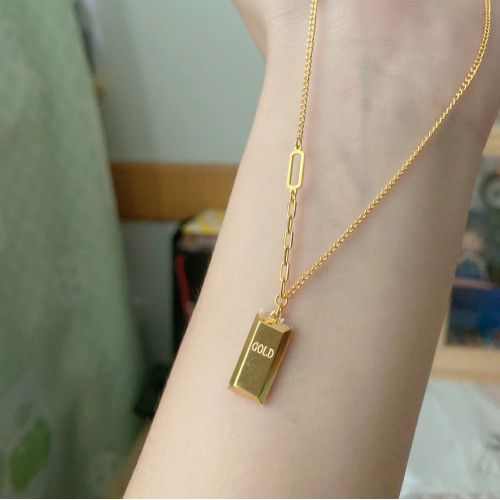 不掉色鈦鋼小金條項鍊女2026年新款設計感高級鎖骨鍊氣質小衆頸鏈