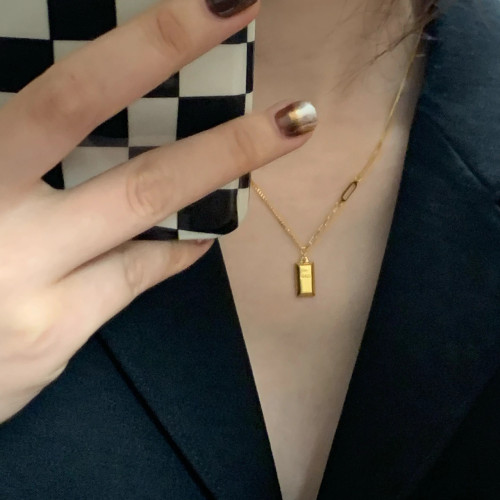不掉色鈦鋼小金條項鍊女2026年新款設計感高級鎖骨鍊氣質小衆頸鏈