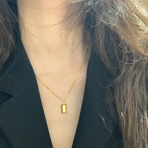 不掉色鈦鋼小金條項鍊女2026年新款設計感高級鎖骨鍊氣質小衆頸鏈