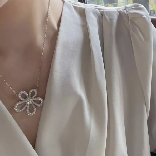 【喬老板Joy】滿鑽大花朵項鍊銀色花瓣耳環鎖骨套裝高級輕奢閃潮