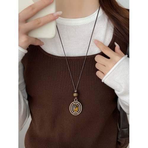 美拉德皮繩秋冬高檔百搭氣質毛衣鏈項鍊女款2026新款毛衣裝飾配飾 美拉德皮繩秋冬高檔百搭氣質毛衣鏈項鍊女款2026新款毛衣裝飾配飾