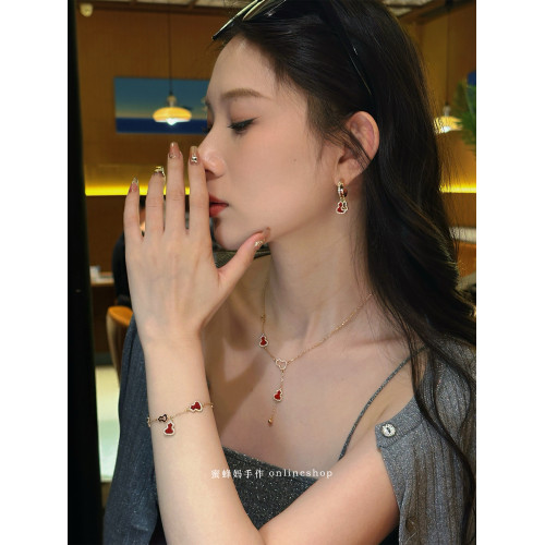 蜜蜂媽手作 天然紅玉髓葫蘆項鍊女小衆設計精緻高級感氣質鎖骨鍊 蜜蜂媽手作 天然紅玉髓葫蘆項鍊女小衆設計精緻高級感氣質鎖骨鍊