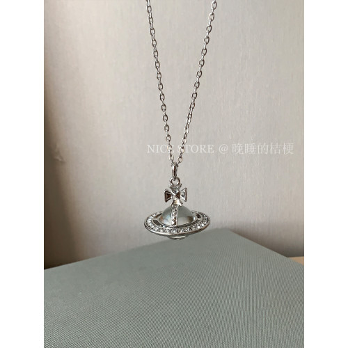 晚睡的桔梗「曲率飛行」土星甜酷透明圓球毛衣鏈輕奢高級百搭項鍊