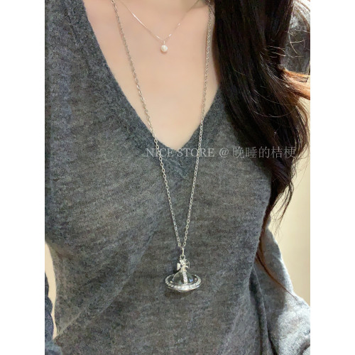 晚睡的桔梗「曲率飛行」土星甜酷透明圓球毛衣鏈輕奢高級百搭項鍊