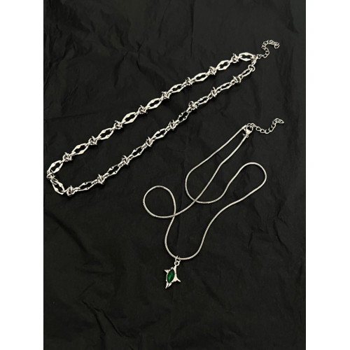 雙層綠色隕星荊棘鈦鋼項鍊男潮設計感小衆嘻哈高級感鎖骨鍊不掉色