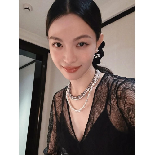 張予曦演繹何方氣泡星雲項鍊鍾楚曦同款氣泡hefang方糖珍珠鎖骨鍊
