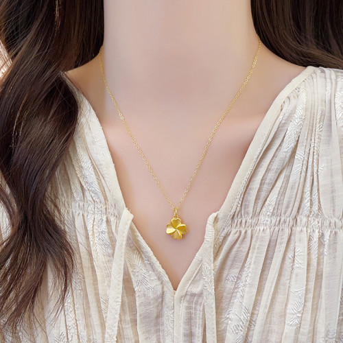 沙金四葉草項鍊女2026新款鎖骨鍊高級感氣質輕奢小衆毛衣鏈配飾品