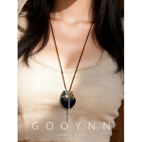 韓系ins黑色皮繩愛心項鍊女設計感小衆長款小貓吊墜毛衣鏈配飾品