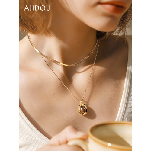 AJIDOU阿吉豆項鍊女美拉德飾品新年虎眼石蛇骨鏈高級感輕奢毛衣鏈 AJIDOU阿吉豆項鍊女美拉德飾品新年虎眼石蛇骨鏈高級感輕奢毛衣鏈