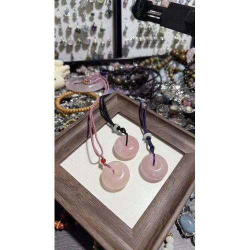 天然馬達加斯加實拍粉晶平安釦水晶項鍊女款鎖骨鍊簡約百搭3公分 天然馬達加斯加實拍粉晶平安釦水晶項鍊女款鎖骨鍊簡約百搭3公分