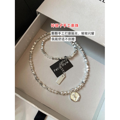 碎銀子玫瑰花珍珠項鍊女配飾巨好看輕奢高級感2026新款頸鏈鎖骨鍊