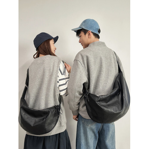 PU皮斜後後背包男2026新款休閒簡約防水輕便單肩包女百搭簡約旅行後後背包