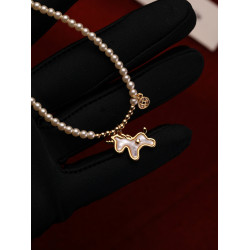 新年馬上有錢施家珍珠項鍊2026新款氣質本命年貝母小馬吊墜鎖骨鍊