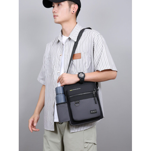 韓版男士水杯位單肩斜後後背包大容量戶外運動手提包牛津布防潑水後後背包 韓版男士水杯位單肩斜後後背包大容量戶外運動手提包牛津布防潑水後後背包