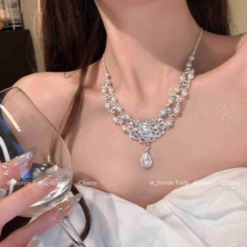 法式水滴珍珠項鍊女2025新款復古公主宮廷風鎖骨鍊晚禮服鑲鑽頸鏈