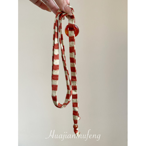 超獨特!復古紅色條紋絲巾項鍊長條窄版頸部配飾小衆設計感頸鏈女 超獨特!復古紅色條紋絲巾項鍊長條窄版頸部配飾小衆設計感頸鏈女