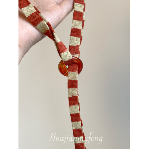 超獨特!復古紅色條紋絲巾項鍊長條窄版頸部配飾小衆設計感頸鏈女 超獨特!復古紅色條紋絲巾項鍊長條窄版頸部配飾小衆設計感頸鏈女