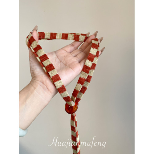 超獨特!復古紅色條紋絲巾項鍊長條窄版頸部配飾小衆設計感頸鏈女 超獨特!復古紅色條紋絲巾項鍊長條窄版頸部配飾小衆設計感頸鏈女