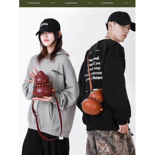 黑悟空同款酒葫蘆包個性潮牌斜後後背包男款原創設計感通勤手機單肩包