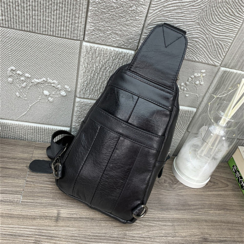 時尚真皮男士休閒胸包尾貨斜背頭層牛皮男包單肩包斜後後背包 時尚真皮男士休閒胸包尾貨斜背頭層牛皮男包單肩包斜後後背包